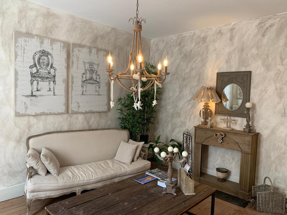 L'Ange Est Reveur Bed & Breakfast Langeais Exterior photo