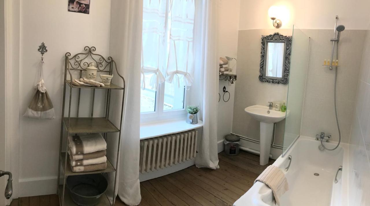 L'Ange Est Reveur Bed & Breakfast Langeais Exterior photo